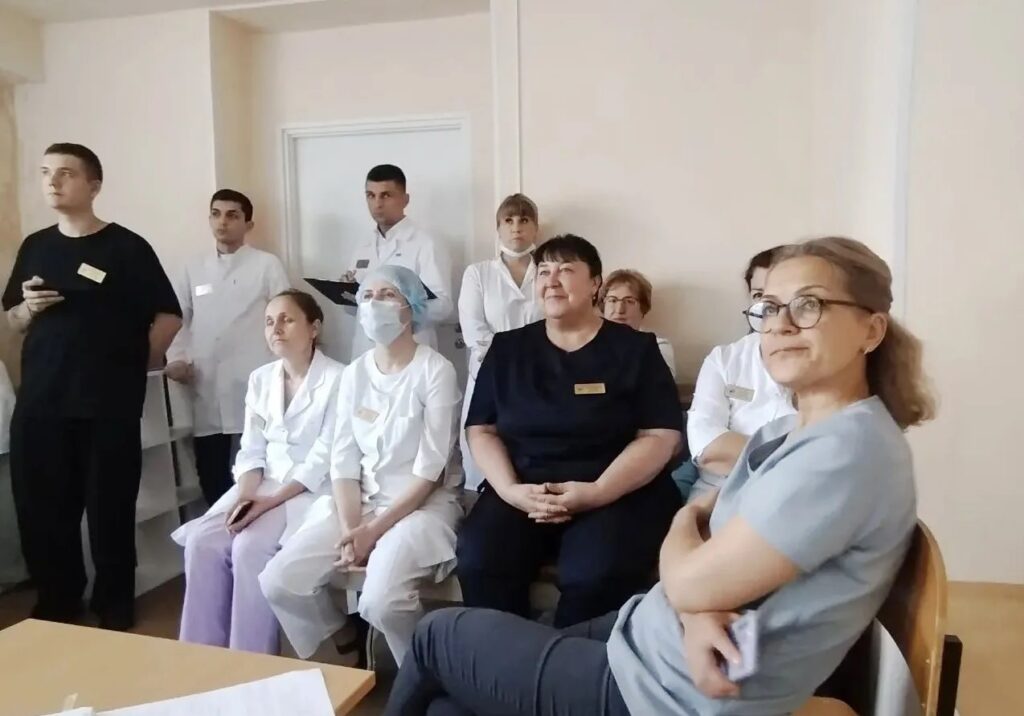 Сегодня специалисты Центра СПИД выступили перед нашими медработниками
